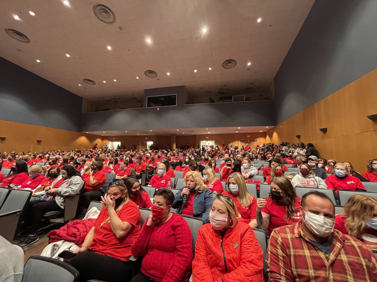 rweingarten's tweet photo. Packed room at Scranton's School Board meeting tonight! @SFTLocal1147 showed up in big numbers to paint the room red as they demand a #FairContractNow to ensure Scranton's public schools are the #SchoolsOurKidsDeserve. https://t.co/0CPmgfqBkI