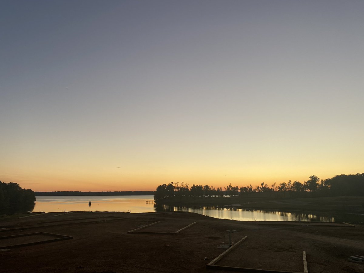 Imagine these views while sitting at your campsite! Hopefully opening this winter. #sunset #renovation #campground