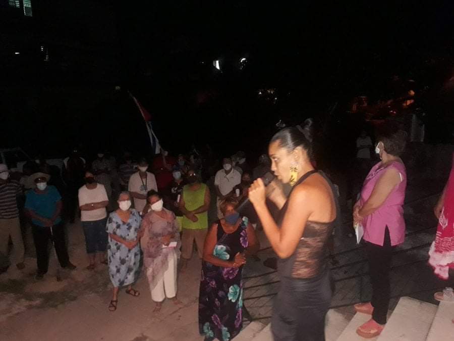 GHNordelo5's tweet photo. Mitin de apoyo a la Revolución en el CDR #4 de la zona #17, municipio Plaza. #CDRCuba #SomosDelBarrio #Cuba https://t.co/Cak1uR49VV