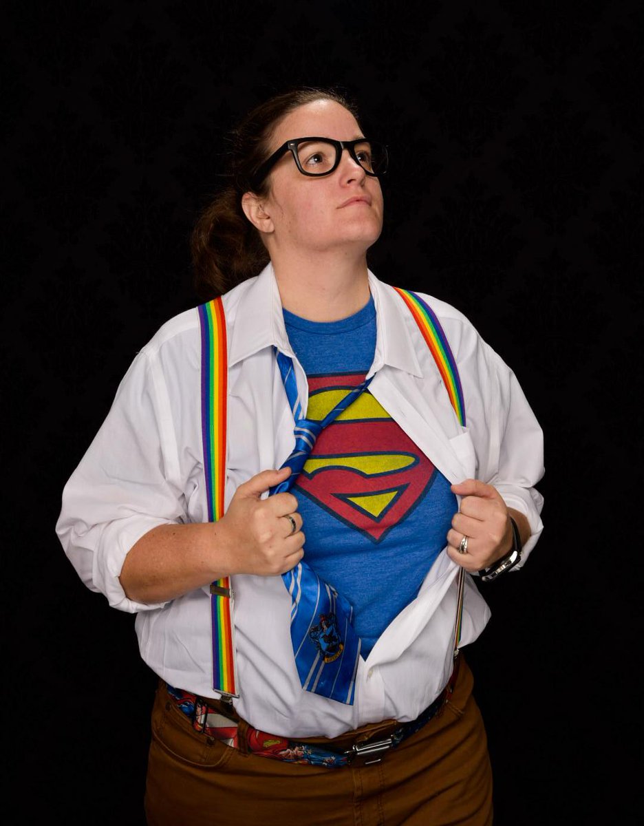 KeeleyPoag's tweet photo. Perks of working in a studio the day before Halloween. Yes thats a ravenclaw tie because this was last minute lol but i think Clark Kent woulda been in ravenclaw anyways #halloween2021 #superman #clarkkent @HenryCavillOrg @BrandonRouthcom https://t.co/B8EvcOcUTA