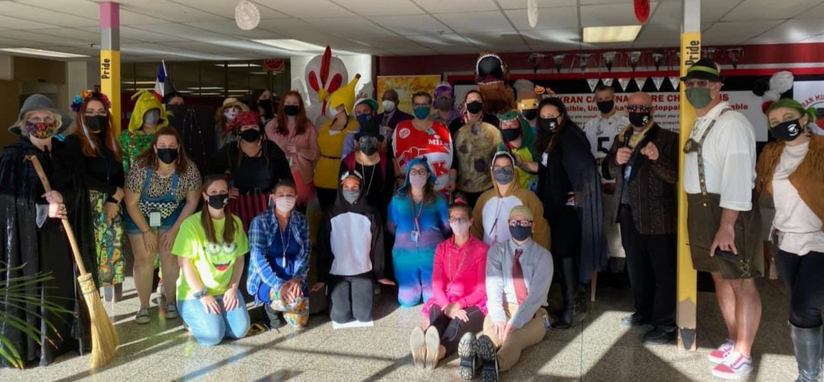 CorkranMSFACS's tweet photo. The best day of the year #RentATeacher @CorkranMSAACPS #aacpsawesome https://t.co/7ZenbBifIC
