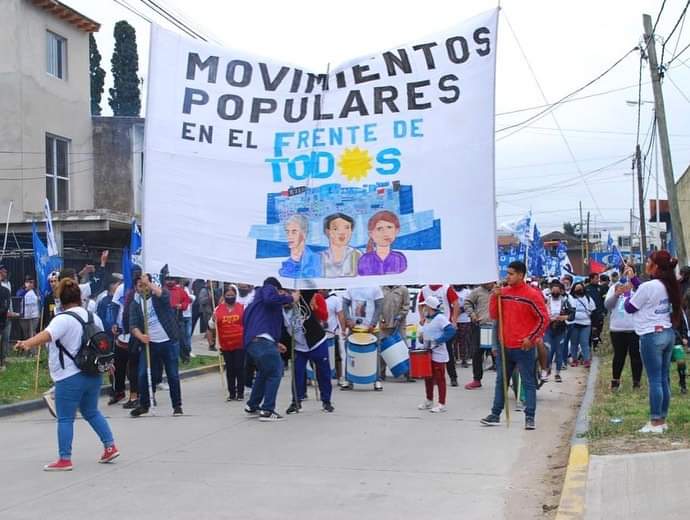 movevitama's tweet photo. Nuestro compromiso es construir la victoria popular el 14 de noviembre. Por eso, organizaciones sociales y Movimientos Populares nos dimos cita en Malvinas Argentinas en un multitudinario acto que cerró el candidato a Senador Provincial  @luisvivona. https://t.co/BR8fXTdHBp
