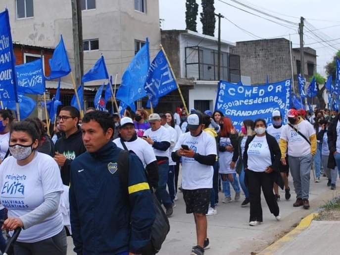 movevitama's tweet photo. Nuestro compromiso es construir la victoria popular el 14 de noviembre. Por eso, organizaciones sociales y Movimientos Populares nos dimos cita en Malvinas Argentinas en un multitudinario acto que cerró el candidato a Senador Provincial  @luisvivona. https://t.co/BR8fXTdHBp