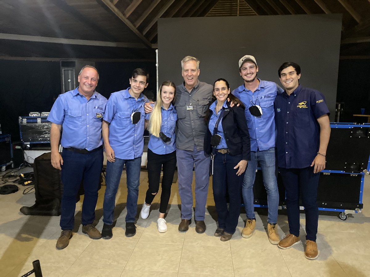AndresKowalski's tweet photo. Excelente jornada en el Foro RETOS DEL SECTOR AGROALIMENTARIO EN LA VENEZUELA POST-PETROLERA.

El mercado mundial de la carne es de 64 mil millones de dólares y entre países con riesgo sanitario asumido es de más de 24 mil millones de dólares (países no libres de aftosa) https://t.co/zJqiBoV7IT