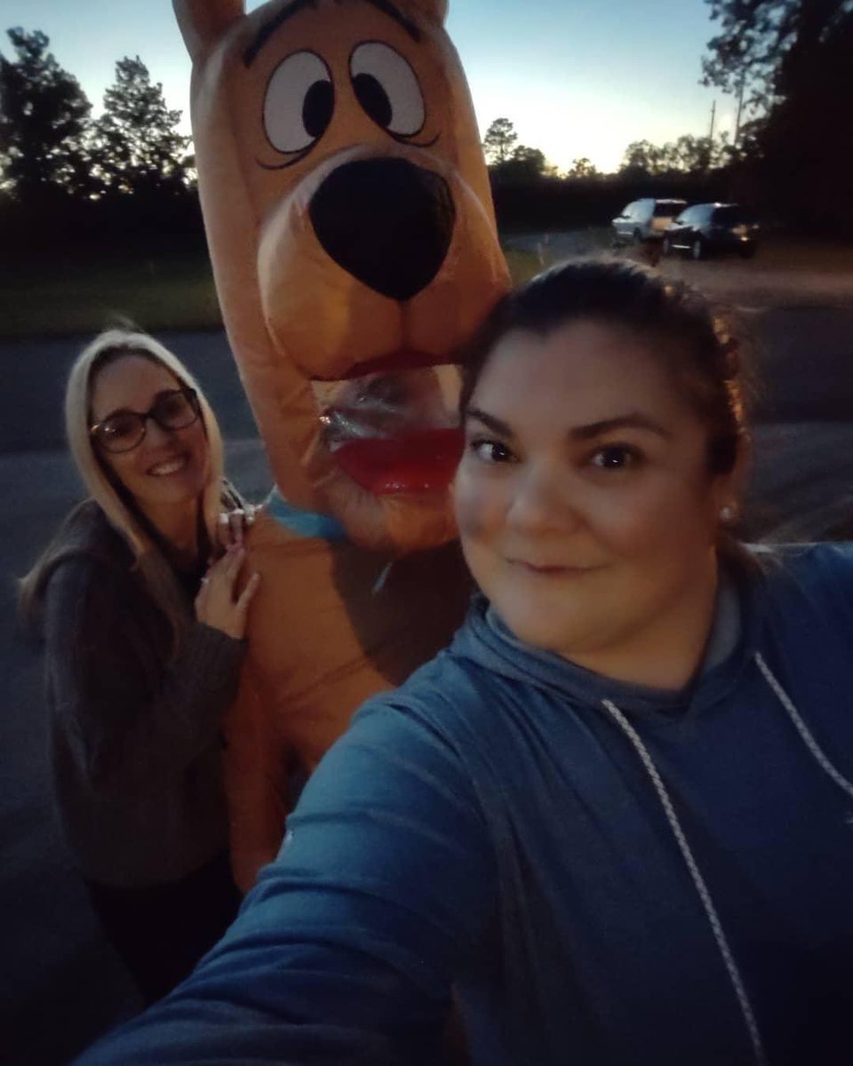 When your friends kid is about to waste an $80 Halloween costume and you are a former 4 year High School mascot… you act like that 32 year old weirdo walking around the neighborhood… 😂😂😂

No I didn’t collect candy however the trade off was 5% of Jackson’s candy 😂