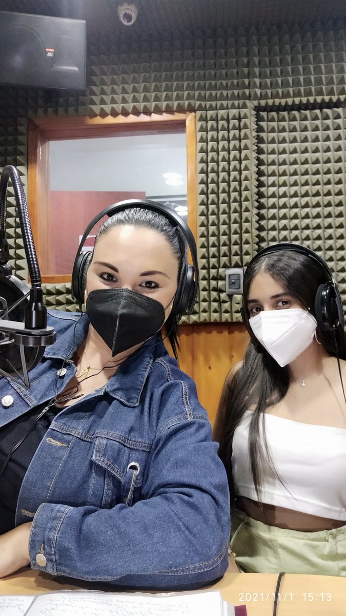 mariangelica_ra's tweet photo. Gracias por acompañarnos en nuestro Programa #ElCoctel por Frecuencia Feeling 97.1 FM 🎧🎙️📑📻🎶 @mariangelica_ra @ElCoctel @FF971 https://t.co/6LQRxc6fSQ