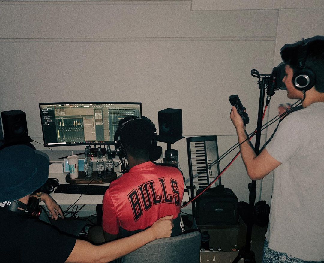 BlakLabel_Music's tweet photo. #HumbleBeginnings https://t.co/q0TW7azs1r