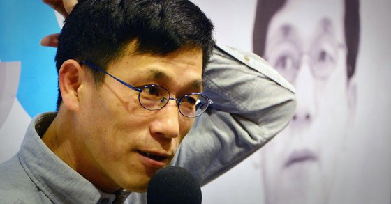 감정이입 잘하는 진중권은 연필은 불쌍해서 어떻게 깎아쓰냐.