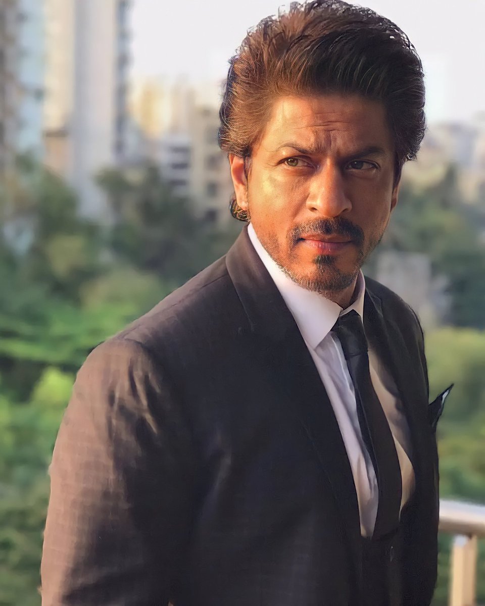 vahora_arkam's tweet photo. #HappyBirthdaySRK #KingKhan #srk #favactor #bitthdayboy
HAPPY BIRTHDAY KING 🤩💘 https://t.co/ZXc0oGgZhP