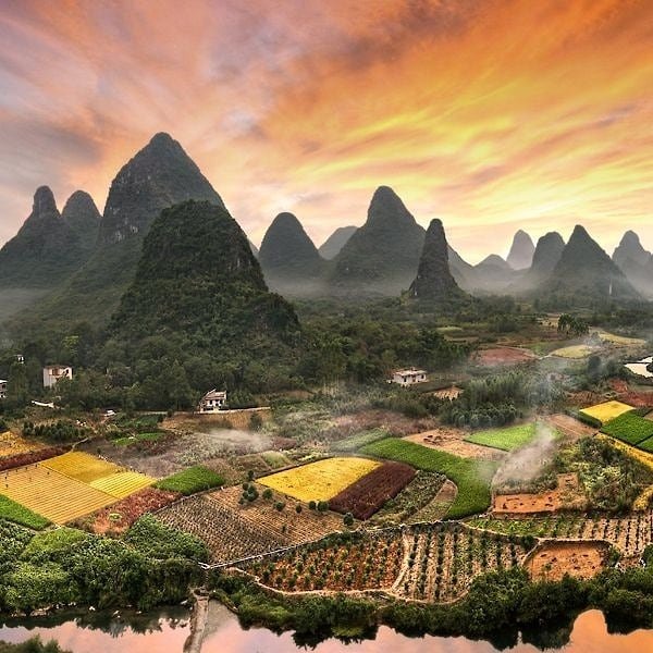 WindowonChina's tweet image. كل مكان في #الصين يحمل طابعامختلفا
مدينة #غويلين الساحرةالتي يطلق عليها الفردوس الأرضي لجمال مساحاتها الخضراء وجبالها الشامخة
واسم المدينةمشتق من أشجارالقرفة التي ينتشر رائحتها الذكيةخلال فصل الربيع
 #中國 #China #Window_on_China  #中国之窗 
#طبيعة #سفر #سياحة