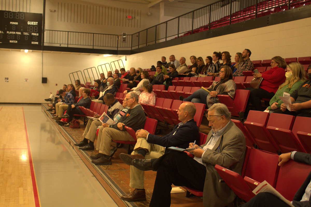 TNedu's tweet photo. Thank you to all who attended &amp; participated in the South Central Region Public Town Hall! We heard meaningful comments &amp; feedback from families, leaders, &amp; the public on what a student-based funding strategy could look like in our state. Learn more here: https://t.co/djgAY8KGiU https://t.co/HDKrcrax2l