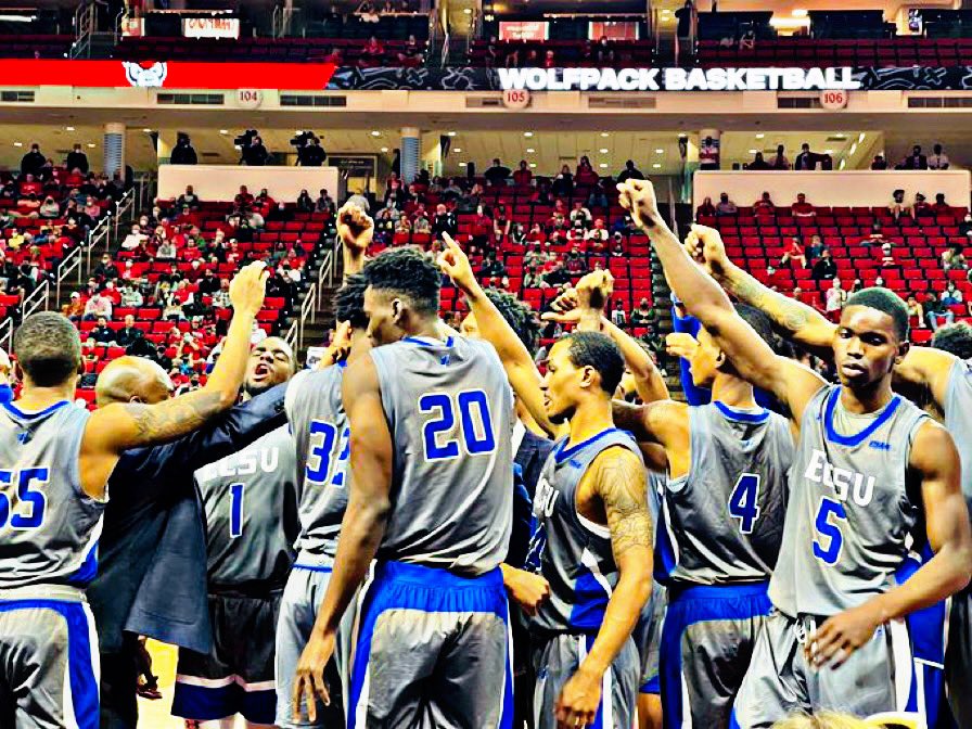 ECSUVikings's tweet photo. Final: Vikings fall to @PackMensBball 87-68

Scoring Leaders:
#0 Zac Hobbs 14 pts
#1 Brandon Belotti 10 pts
#4 Charles Page 10 pts
#5 Shykeef Daniels 8 pts
Rebounds: Hobbs &amp; Daniels, 5 each 
Assists: Hobbs 3
Blocks: DeAndre Barrett 2 https://t.co/3ulVcP2dXg