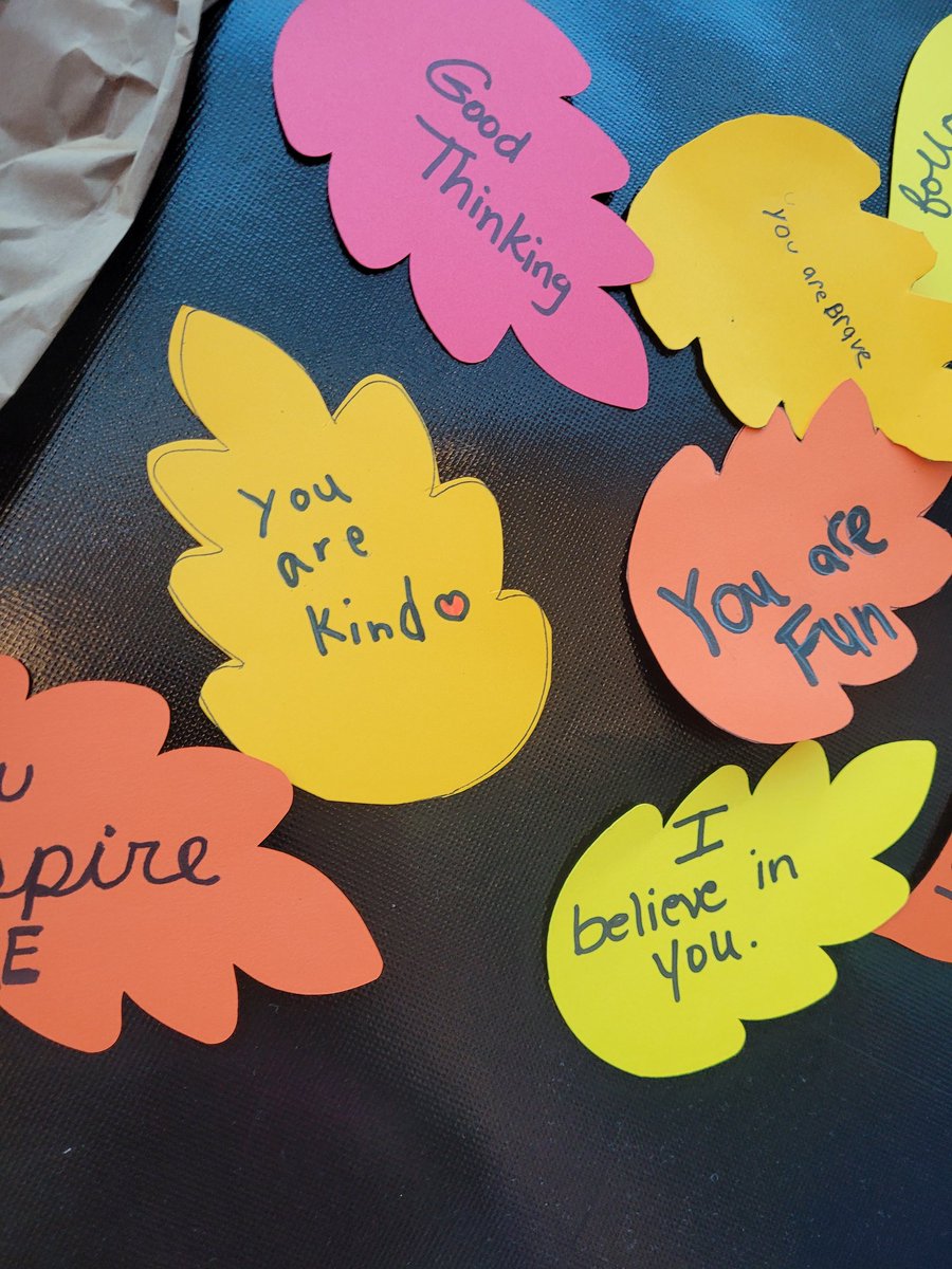 cesierra74's tweet photo. Kindness is falling like leaves @losencinoselem. We love our compliment tree. @IHeartCKH @JMillan28235634 @CCISD https://t.co/3VIrYc0kSt