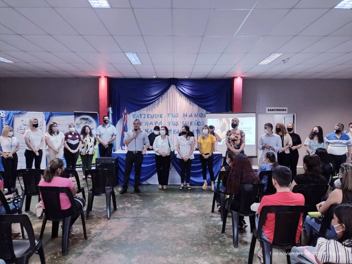 oviedo_luis's tweet photo. Participamos Junto al Equipo  @DirEdSup_Mnes del cursillo de ingreso de la  ENS N°11 de Eldorado.223 personas eligieron estudiar docencia. 
Gracias por hacer posible nuevas ofertas @herrerayflia @jalbertogalarza  @grillo141 @cjdechat @linares_cielo @CGEMisiones @udpm_misiones https://t.co/yw0oOm2MvR