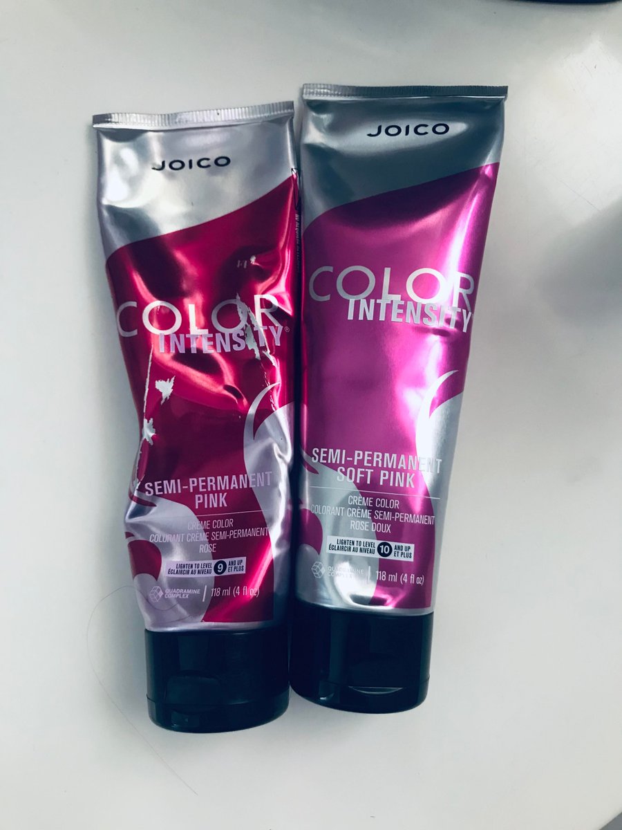 DeeDeeCreative_'s tweet image. When I usually prefer Hot Pink, today I'm trying Soft Pink. #Joico #joicocolorintensity #pinkhair #PinkHairDontCare
