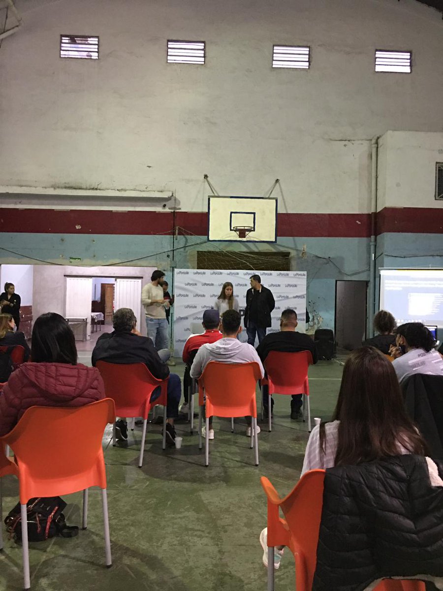 LucasMolla's tweet photo. Terminando otra etapa de Formación Política Con @SomosLaPopular. Celebramos que se generen estos espacios que nos permiten a los/as Jóvenes de los Barrios populares, capacitarnos para poder desarrollarnos de la mejor manera dentro y fuera de los Barrios. https://t.co/4CEuUtjQ5G