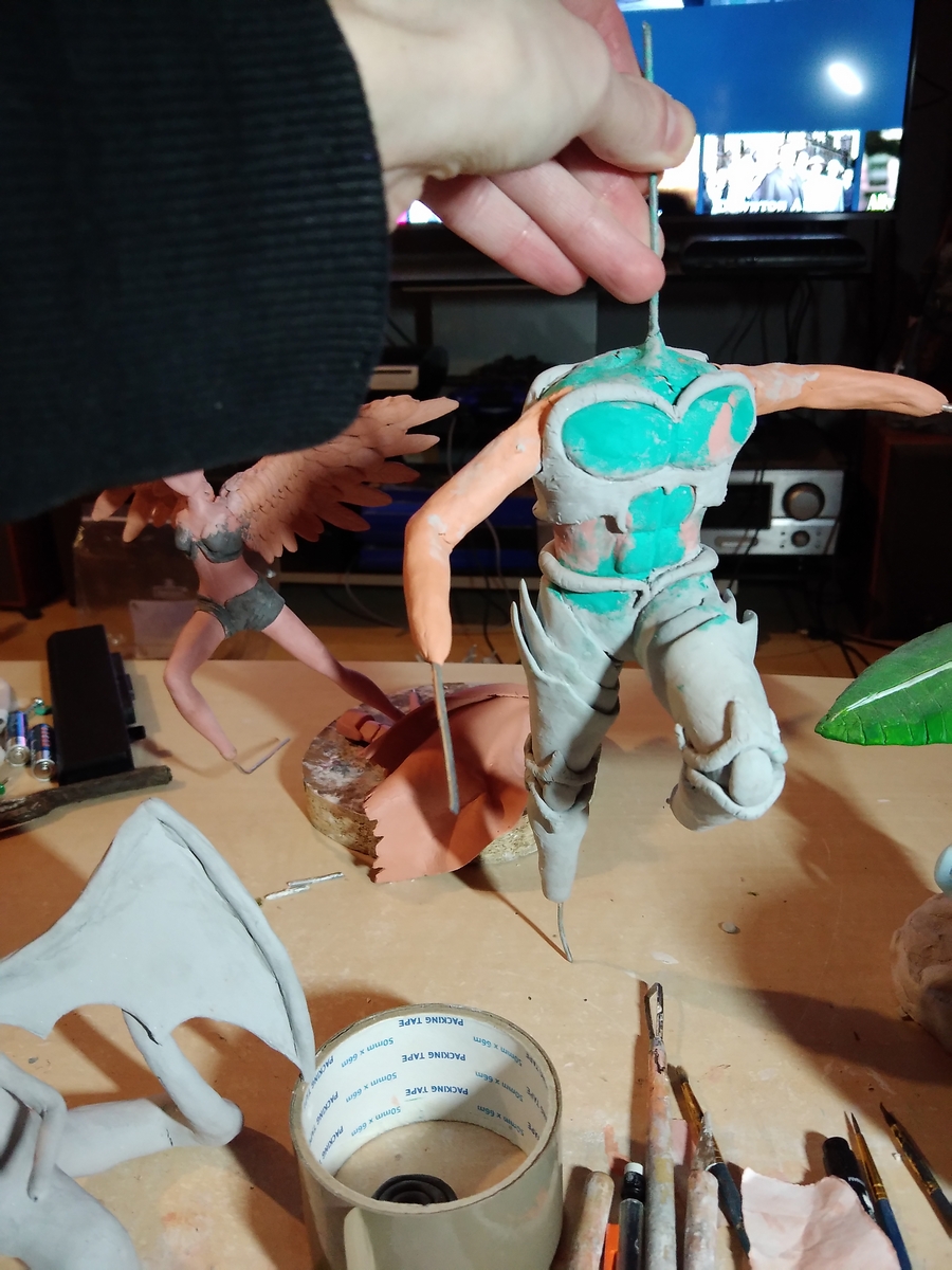 KiitchiArt's tweet photo. Quelques #sculptures en cours (je sais, c'est rare que j'en poste). Il y a une figurine de #Dracaufeu, une de Mea Kurosaki et une de #Hadlar. J'ai aussi des photos de figurines (terminées) faites pour Halloween. Ca arrivera dans les prochains jours. https://t.co/Hyw9TbLFkR