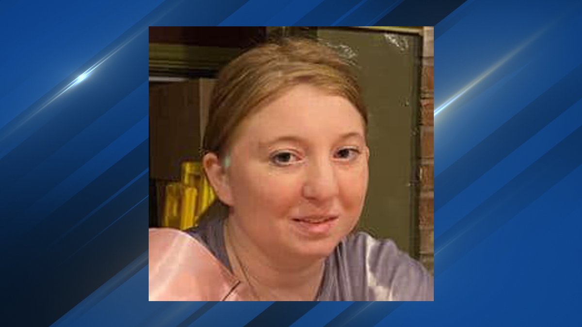 Emily Marie Totten was reported missing from the Oregon City Fred Meyer on Monday after she was seen leaving Starbucks around 12:20 p.m.

katu.com/news/local/ore…