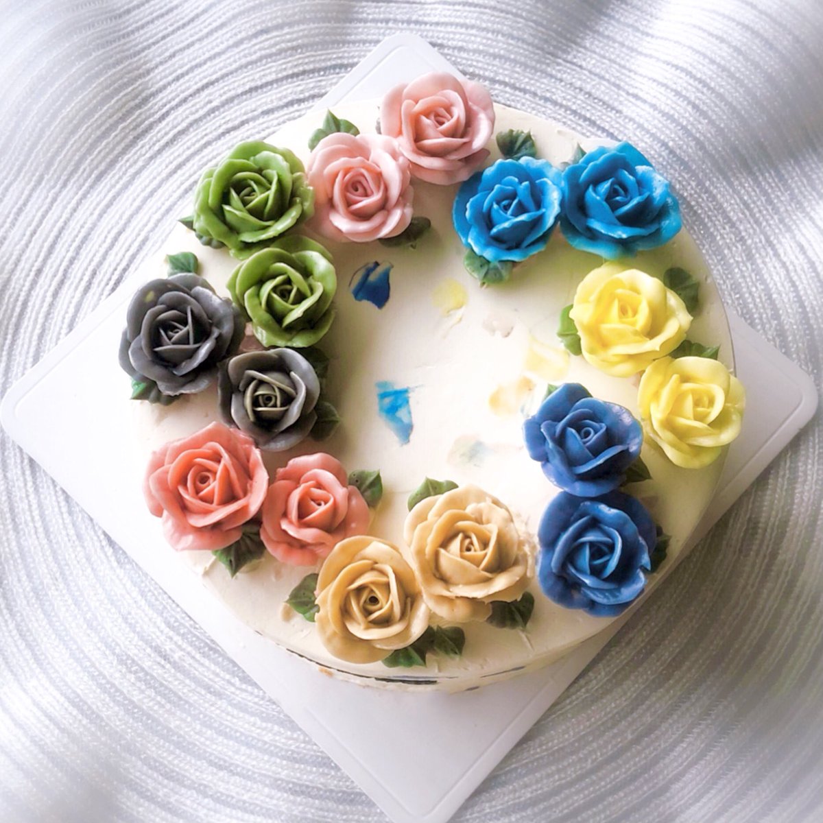 __okxrxm_er's tweet photo. ツイートしそびれてたけど、お花のお色を8色にするの、かなり頑張っていただいたのでみてほしい( ᵕ̩̩ㅅᵕ̩̩ )♡麗司くんのお誕生日のときもお願いしたケーキやさん♡
改めて2周年おめでとうございます( ¨̮ )♡
#ReFlap
#りふら https://t.co/RddzksXR9w