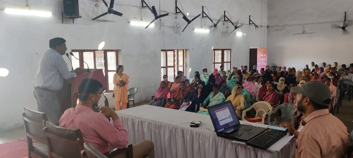 Deo_Sambhal's tweet image. जनपद सम्भल में ई0आर0ओ0द्वारा सभी बी0एल0ओ0/सुपरवाइजरोंं को गरूण ऐप,वोटर हेल्प लाइन ऐप, एन0वी0एस0पी0 का प्रशिक्षण तथा विशेष संक्षिप्त पुनरीक्षण-2022 के महत्वपू्र्ण कार्यों के कुशलतापूर्वक सम्पादन हेतु प्रशिक्षण जनपद के सभी ई0आर0ओ0/ए0ई0आर0ओ0द्वारा दि.29 एवं 30अक्टूबर 2021को दिया गया