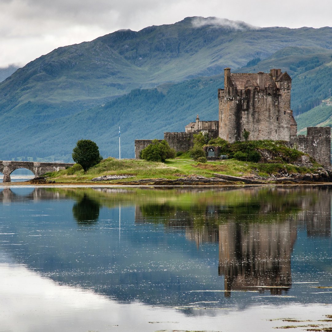 ExpressTestUK's tweet photo. Calling all Scottish travellers! Your antigen lateral flow Day 2 Arrivals test is now available to book.

Get yours and sort your holiday testing early: https://t.co/r8nPEI3pk8

#ExpressTest #travel #Scotland https://t.co/mmwqT0AqtA