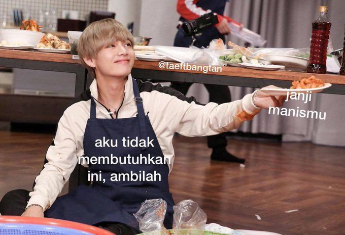 Vxtaaae's tweet photo. Ketemu cowo ganteng nih, keren, pinter, manis pula tapi banyak omong+suka ngejanjiin aing bilek:
#MemeBts
#btsmemes https://t.co/75ob6MM7ht