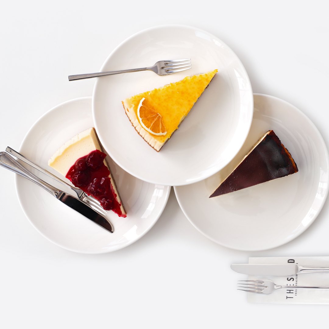 thesuddcoffee's tweet photo. Cheesecake
•Vişne •Limon •San Sebastian
//
•Cherry •Lemon •San Sebastian
•
•
#thesuddcoffee #cheesecake https://t.co/iwJFCkk2F1