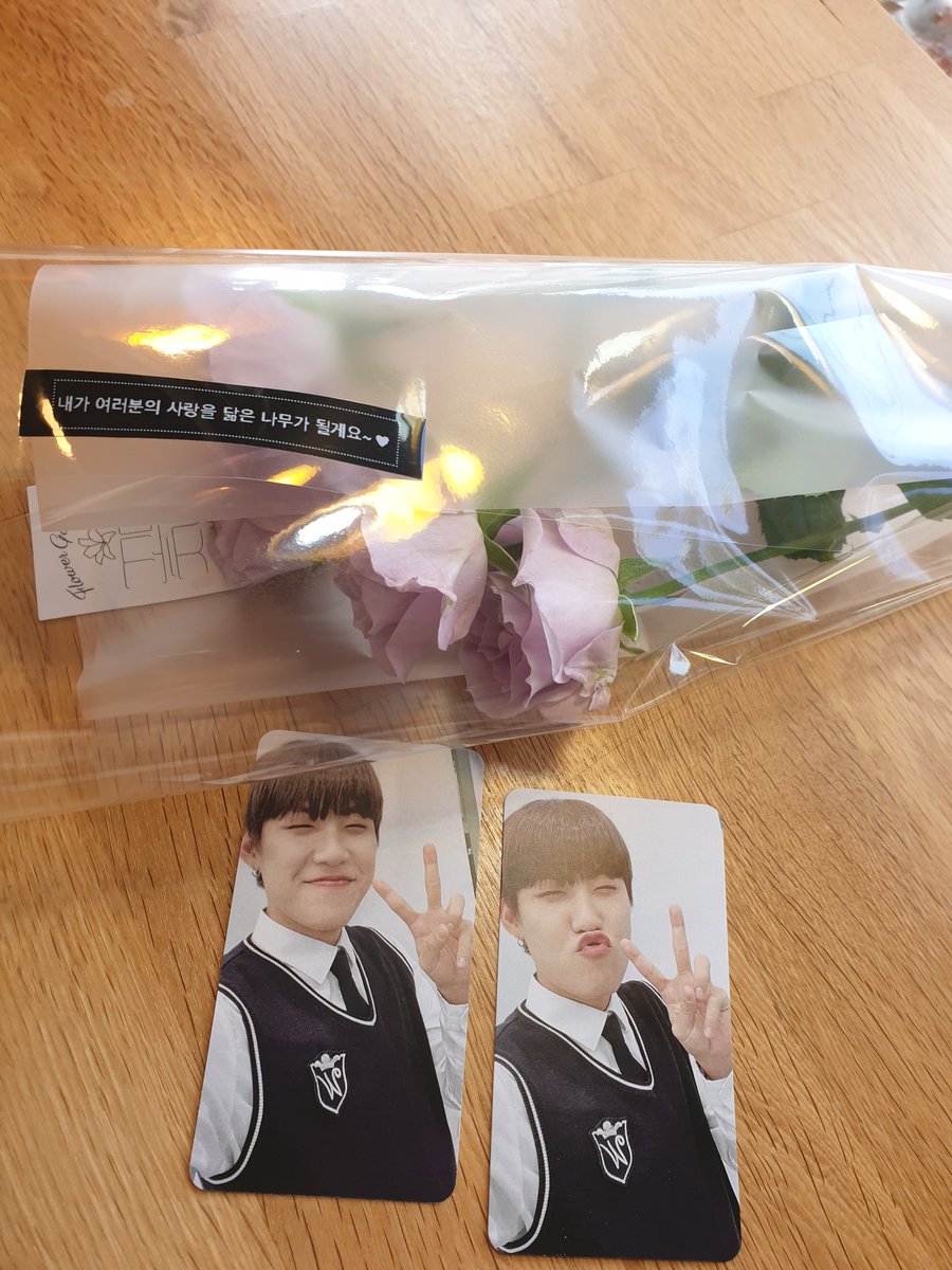 onlywoojin1999's tweet photo. #우진이의_만개한_스물셋
#flowering_23_WJ
그동안 바빴던 이유 오늘 월차를 쓰기위해 또한 이걸 위해서엿다는 후문입니다 https://t.co/rgMR1SiB8G