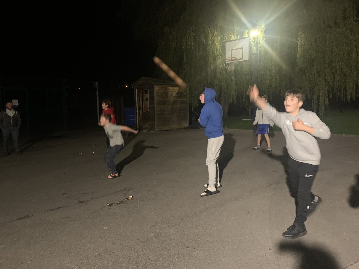 BerewallHouse's tweet photo. And finally catch the egg, some of us were great at this, others… #SmashingFun https://t.co/Okwllhh5EI