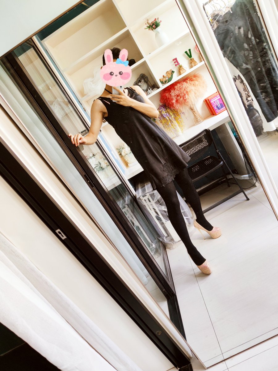 9Ps9g's tweet photo. 强推各种控    我太爱了呀    大佬可以转发一下吗？#伪娘  #女装  #男娘 https://t.co/IXHMcK5zQK