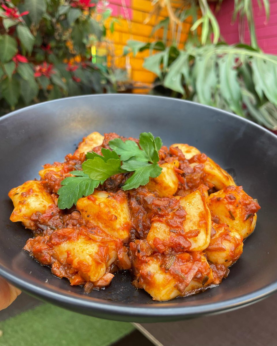 JoeyLightbulb's tweet photo. 🎧DJing Fri, 9pm-1am at @LittlefootBar in Footscray. Free! Serving knee-knocking grooves to go with their Gnocchi Scappato, a vegan dish, Scappato means “escaped sauce” because the meat skedaddled. #djlife #gnoccgnocc #foodsthere https://t.co/zZmjUZwqYu