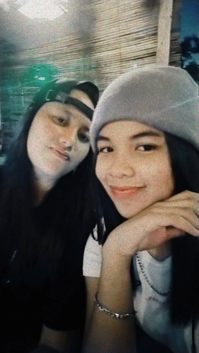 pinosalyssa's tweet photo. Bakit ang pogi natin menππ @lesyyeuxdeninii
#angpogi ng andagao https://t.co/YpOu2P6nm3