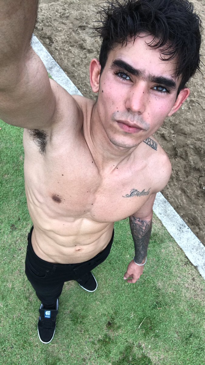 DanteOfficial16's tweet photo. H😈😈😈🤫☄️☄️🎶👽👽👽😈🌫 https://t.co/ZPgL1mrneT