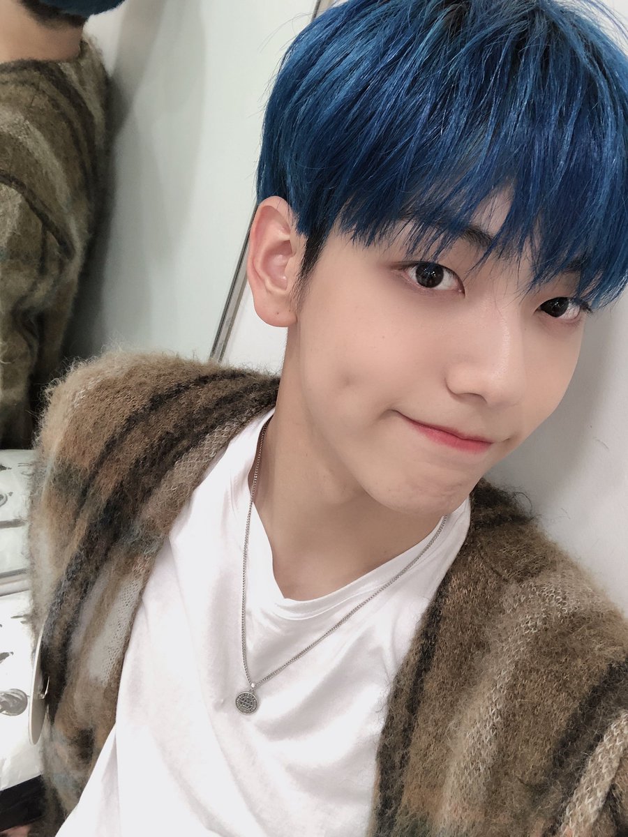 truenitosOff's tweet photo. El #HarleyStream comenzó y quería pasarme a recomendar que soy #Team_STAR antes de irme a mimir como todo niño bueno. Honestamente hay que admitir que esta canción es completamente clingy y es todo lo bueno que hay en el mundo. 🛐💥 https://t.co/i1Ae2yUxtG
