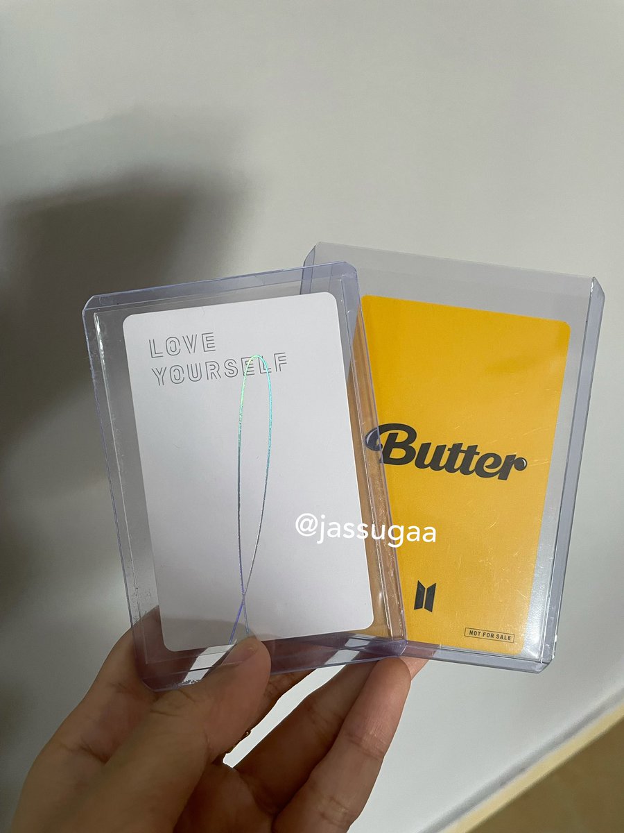 Jassugaa's tweet photo. [ NOT FOR SALE ] ❤️ 

Im new to this pc collecters, can someone help me to see if this official or not? I dont mind if its not offical cause the price is not that expensive, just out of curiousity 😅  Kindly dm to help me bestie💓

#btsphotocard #pasarbts #btsmy #pasarbts https://t.co/9LG2Q8FM0Q