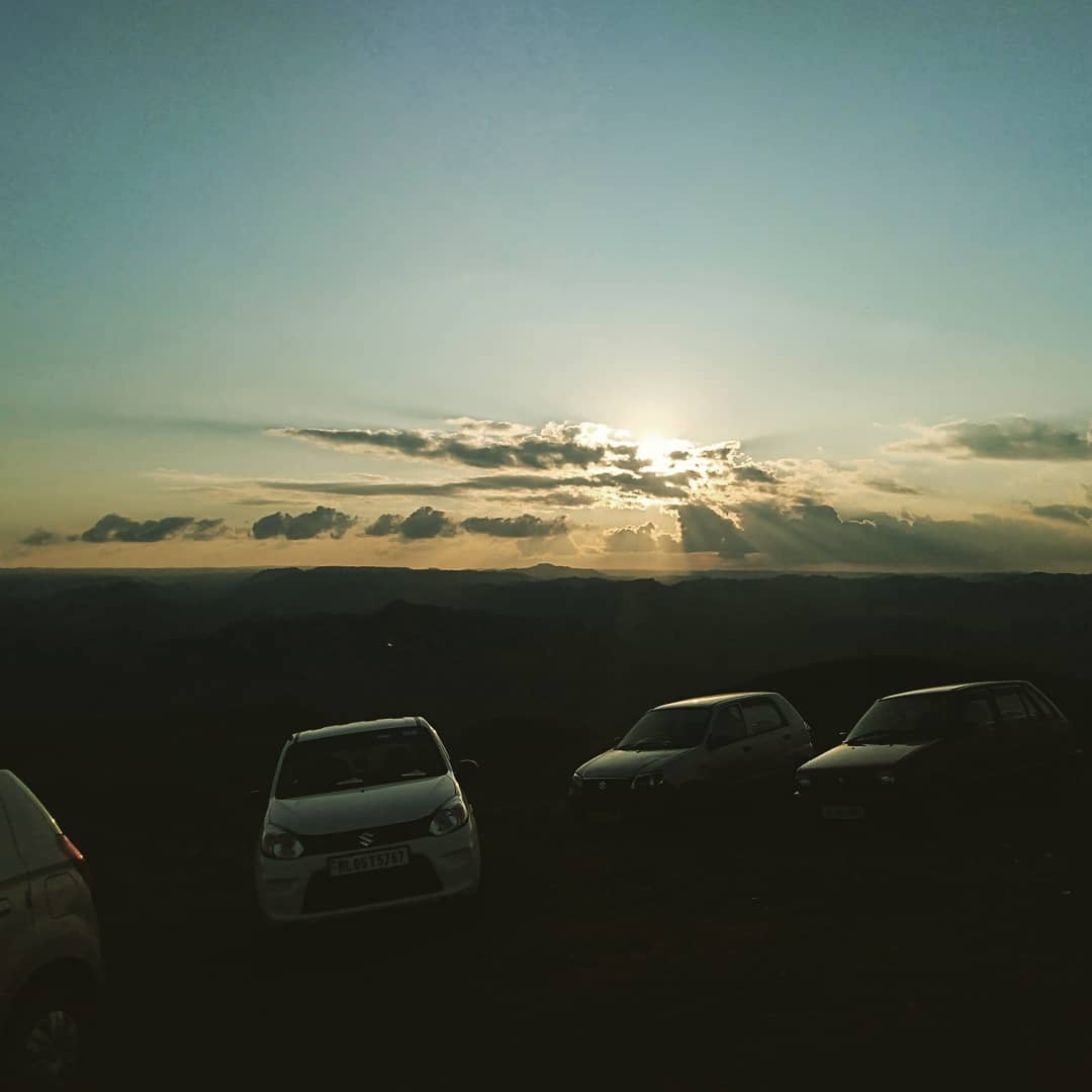 bhogtoram99's tweet photo. Memory from two years ago #markhamvillage #kynshi #khasihills 🙂 https://t.co/P1Vwa9taCw