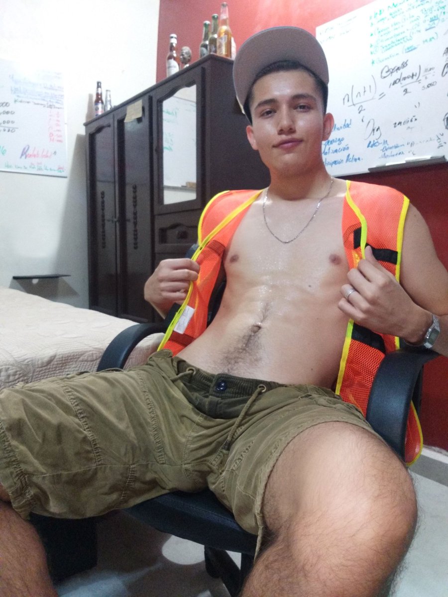 tuwerosb's tweet photo. Te sentarias en mi? 🍆
https://t.co/ZcYCKZ7CBY https://t.co/RmOHX0A3GE
