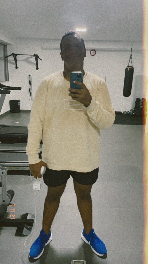 AlexanderFB's tweet image. Done #latenightworkout