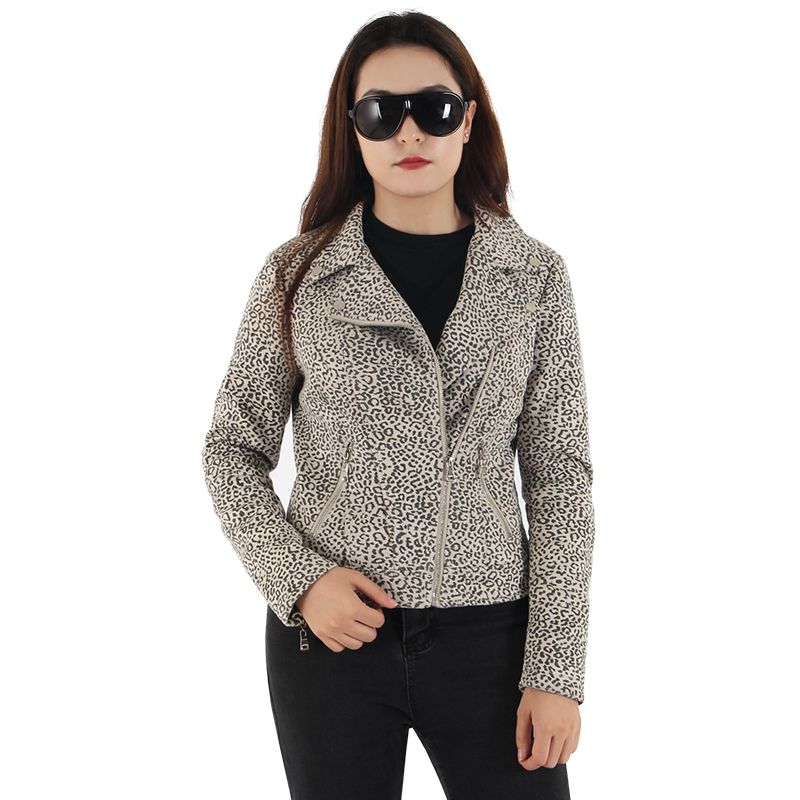 Kikinn997's tweet image. Leopard print suede jacket
#turndowncollar #suedejacket #polyesterlining #womenjacket #winterjacket #zipper #leopardprint #outfits
It's a cool style.Cuff also has design, style is novel

All sizes can be ordered
🥰🥰🥰🥰🥰🥰
lnkd.in/g6ktbQvR