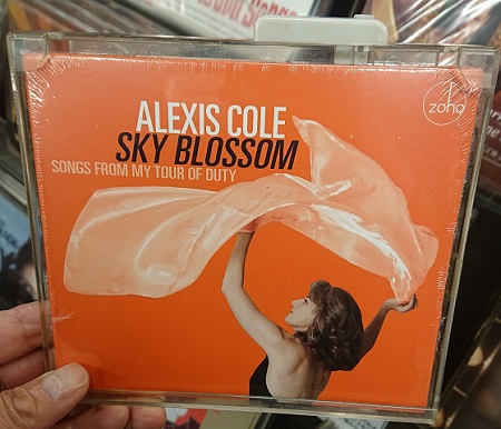 dkk_jazz's tweet photo. #du入荷 #ALEXISCOLE #吉祥寺

アレクシス・コール最新作が入荷しました👏👏👏
2015年まで在籍していた全米トップの士官大学ビッグバンドでのレパートリーを収録した圧巻の1枚です😍

https://t.co/aDfGLNrXPx https://t.co/yQKfzSlK4B