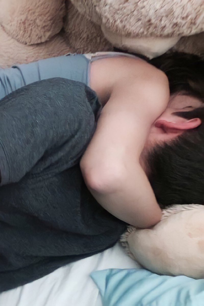 Mau kerja tapi ga bisa lepas karna kangen🤗