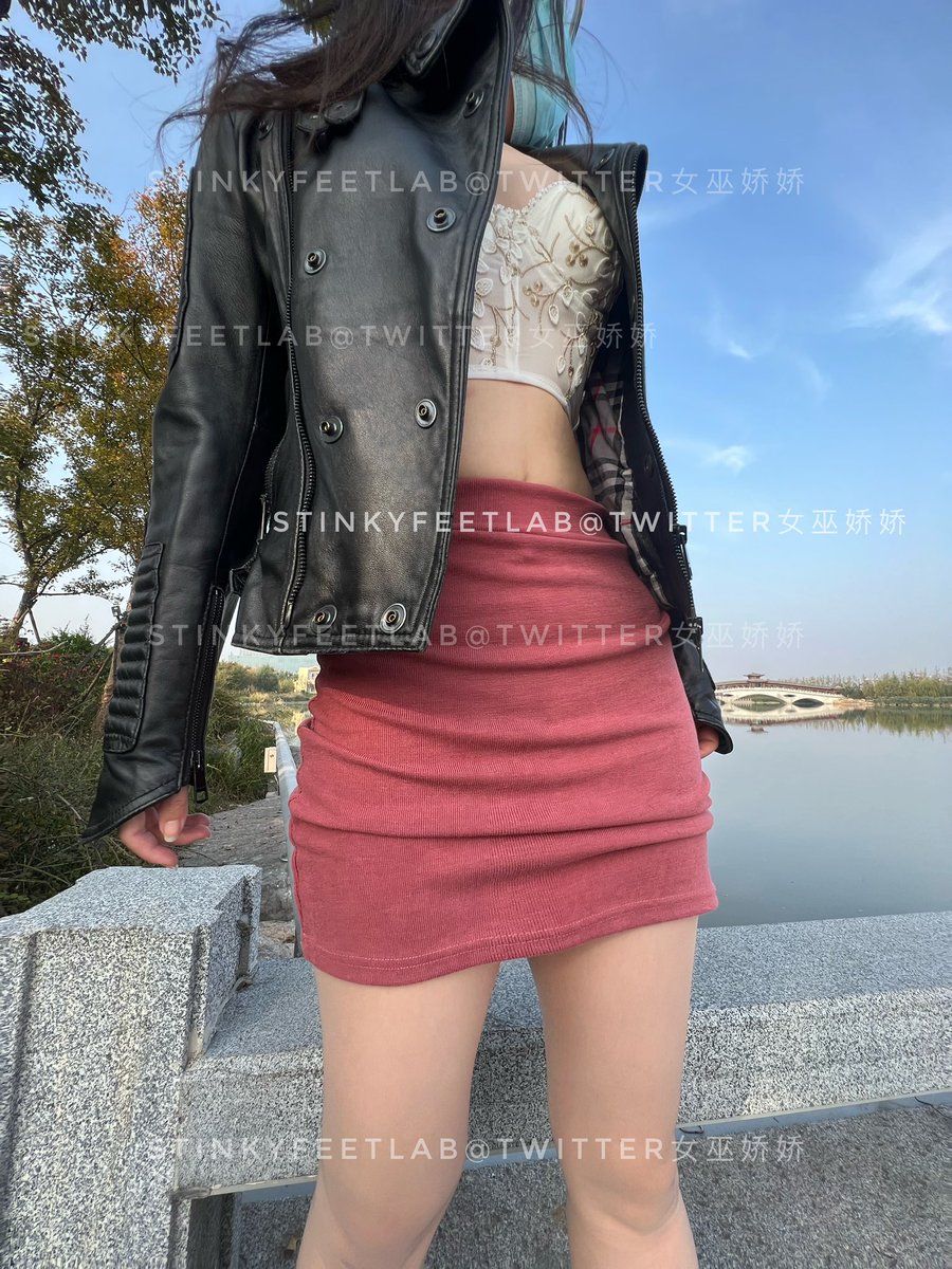 StinkyfeetLab's tweet photo. 我是不会离开你的，就像数学题一样，说不会就不会哈哈哈

@shenmingss 
@xiaolaqiuzhang 
@Xijierqi https://t.co/bGVvBNP5ZU