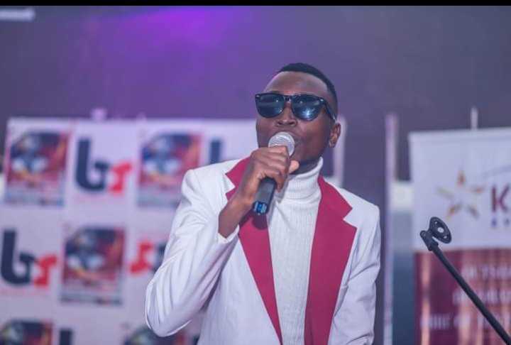 br_interactive's tweet photo. PRESS STATEMENT.

To Our Esteemed Partners.

 It's now official that our son, our very own, Boy in love and the most gifted Luhya RnB star @ChrisKanya's  contract ends today.

It has been 2 years of sheer dedication, learning, unlearning and celebrations. https://t.co/SERYSWJDdw