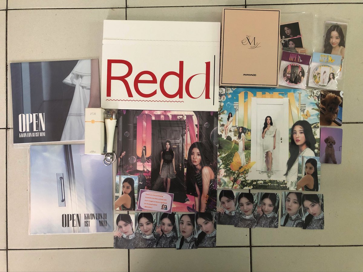 pojakpojaknako's tweet photo. Kakadating lg ng Eunbi albums and Mamamoo albums koβΊοΈβΊοΈ
Thank you @kkubizz sa mga freebies at tsaka sa mini wizbong nanalunan ko sa giveaway β€οΈβ€οΈ
#ChubsFeedbacks https://t.co/ZkOvLQTyqA
