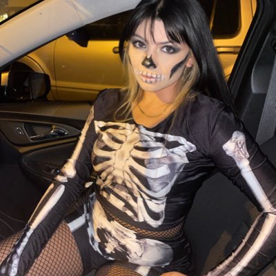 💀🖤 #halloween2021 #NewProfilePic https://t.co/5DZYaT2YfQ<a href="/tag/halloween2021"class="tags">#halloween2021</a><a href="/tag/newprofilepic"class="tags">#NewProfilePic</a>