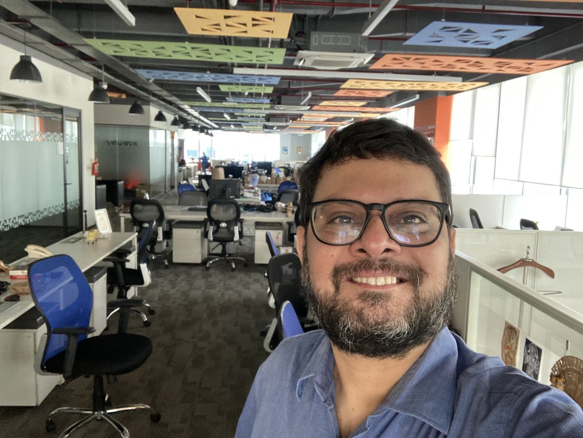 ninadsiddhaye's tweet photo. Almost after 19 months… back in office… Don’t know how but there is certain kind of energy which makes me feel awesome again @Edelman_India @EdelmanAPAC #edellove #feelgood https://t.co/WGg2nru4md