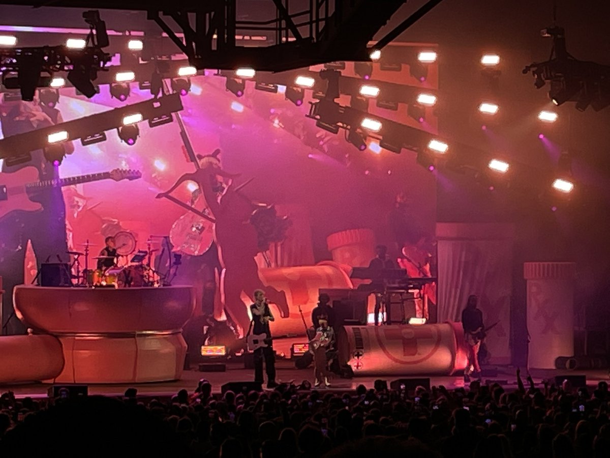 bb_cherokee's tweet photo. #TICKETSTOMYDOWNFALL SOLDOUT 🤪💞 (def forgot to post these) but love me some MGK! @machinegunkelly https://t.co/uk3O82HdCv