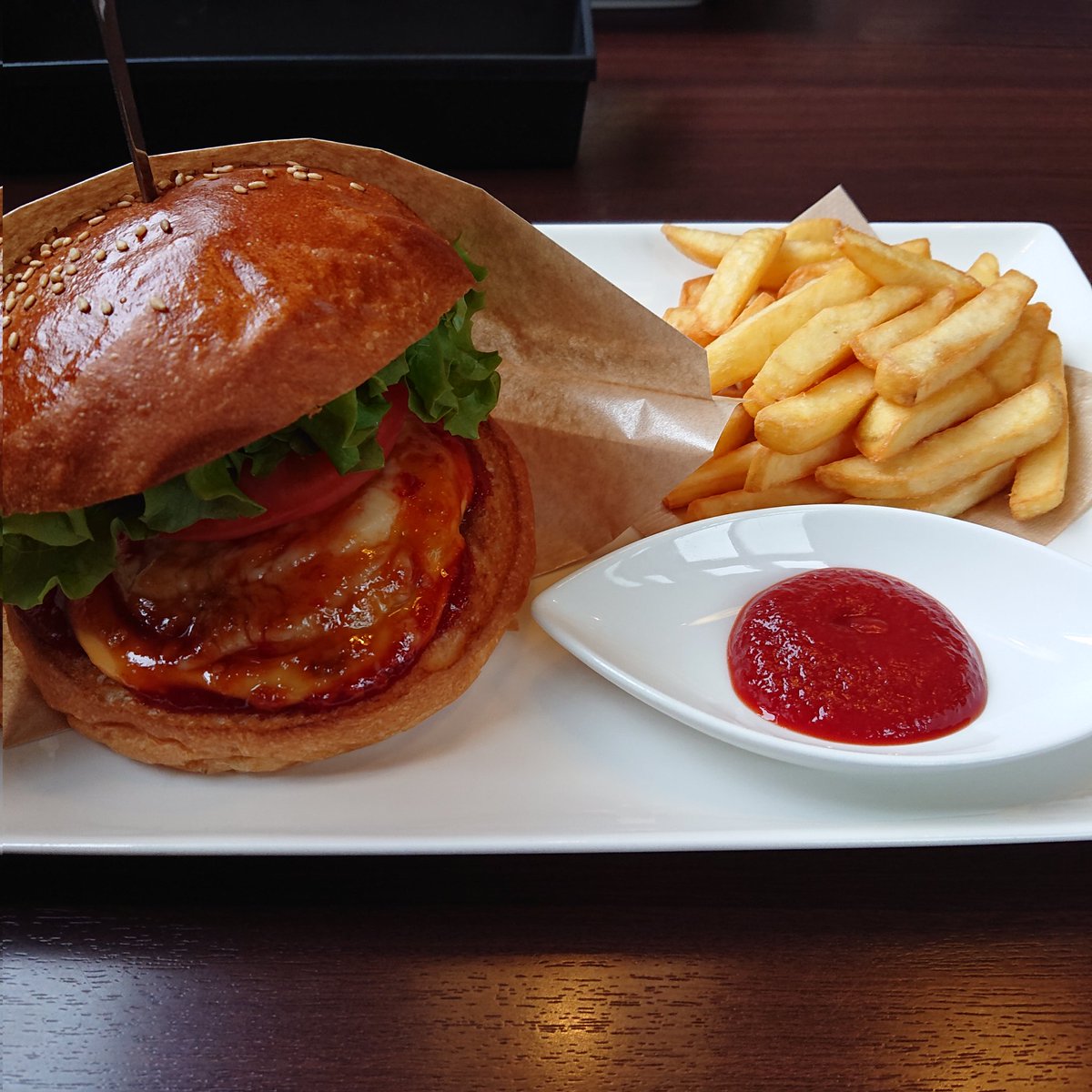 pantaronda's tweet photo. ランチ🍔

ずっと行ってみたかったお店にようやく行けた😊
(ﾟдﾟ)ﾒﾁｬｳﾏ

#GOTHAMDINER https://t.co/pFtUZ7QxWu