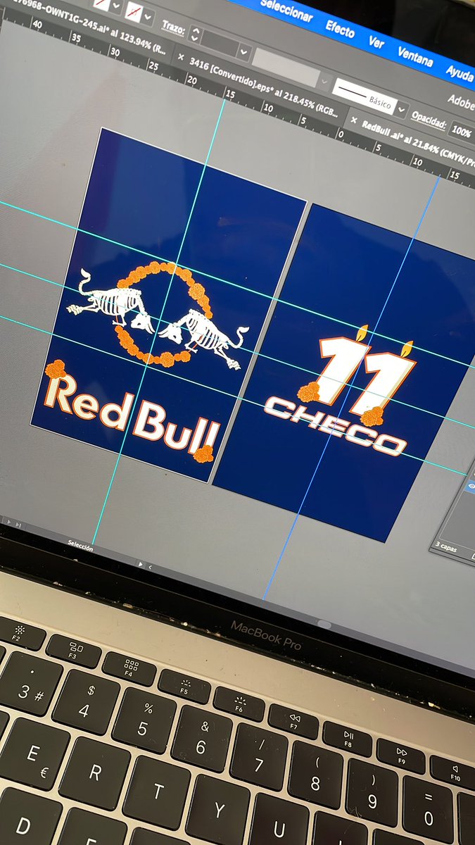 mickygil's tweet photo. Diseñe este logo temático de Día de muertos para el #ShowRun de @redbullracing @redbullMEX  y @SChecoPerez en la CDMX, @PUMAmexico Rífate la impresión masiva 😍 ❤️ y 🔁   por favor 🙏🏽 
#Redbull 
#F1
#F1esta
#RedbullRacing 
#Checo https://t.co/3VkqwF1MpE