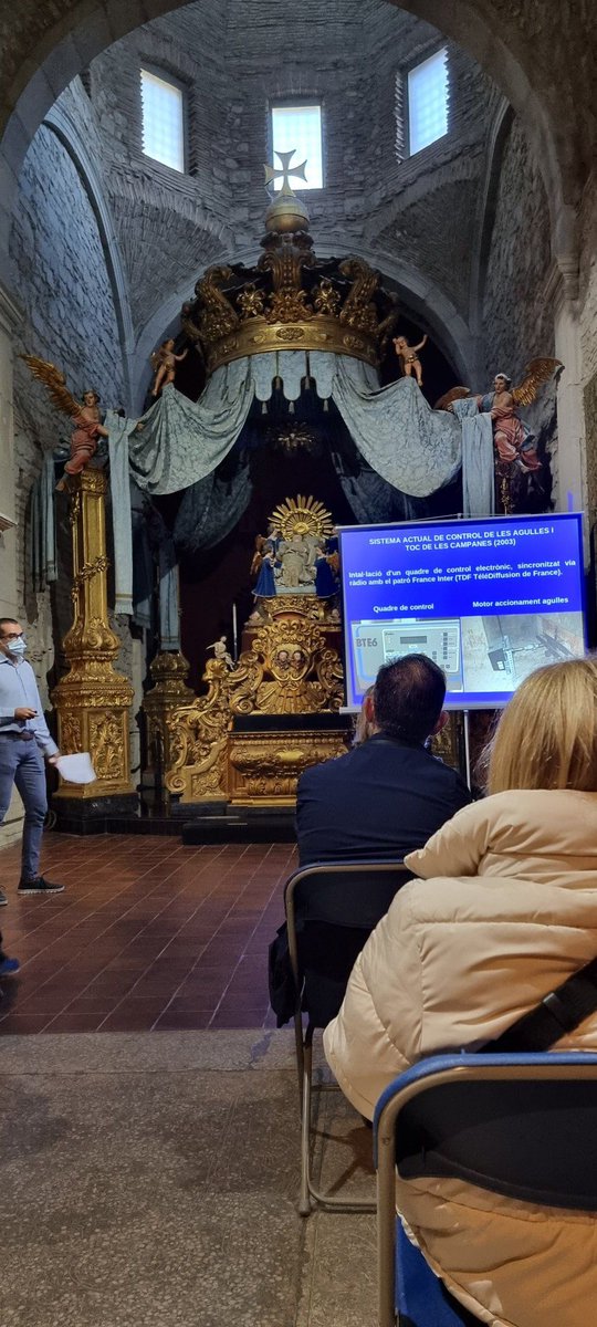 cataloniasacra's tweet photo. [ 📸 FOTOS] Visita guiada «La mesura del temps a la Catedral de #Girona». 
🔴 Properes activitats
- El Palau Episcopal de #Tortosa. 6 de nov.
- L'església de Santa Maria de #Besora. 13 de nov.
👉 Info i inscripció https://t.co/OvbfbjekLU
📸 Catalonia Sacra i @cultura_hola https://t.co/Pncx9azoAU